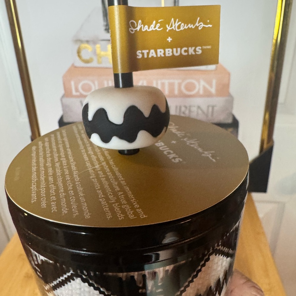 Starbucks Shadé Akanbi Berber Diamond - Picture 2 of 3
